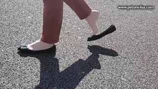 The preppy law teacher likes her pumps (ultra) loose (Shoeplay, Heelpopping, Lost Shoes)