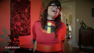 Mrs. Incredible Turns Tradwife