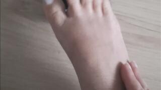 Can You Believe This Foot Size? Unlocking the FascinationVery Small Feet