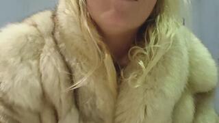 Blowjob sex full of saliva in a thick fur coat