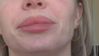 Blonde's big mouth after the morning! MP4