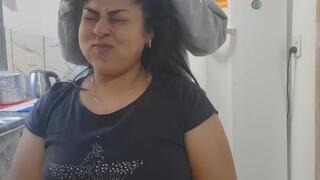 Jugando con mi cabello... Hasta que empiezan los tirones.
