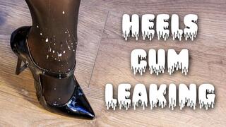 Black 12cm high heels with final cum leaking