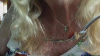 VID BJMature EatingEggs