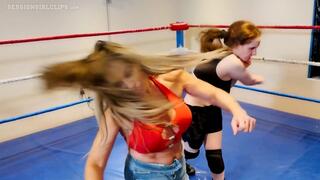Bare Fisted Boxing - Jennifer Thomas vs Felicia - FemFight