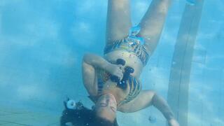 Underwater Bubble Rings & Bubbles | Wet Hair Bikini Pool Dive