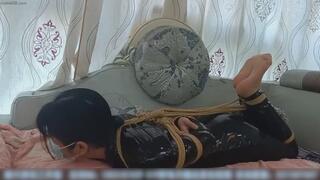 xy8-hogtied bondage