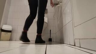 Masturbation after toilet drop near the boss and coworkers room Hot&Horny