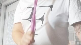 hot girl do balloon bobs