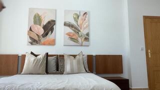 Jerk off lesson from step mom