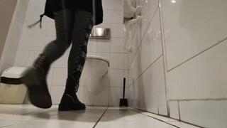 Funny HOUR Fartland in work