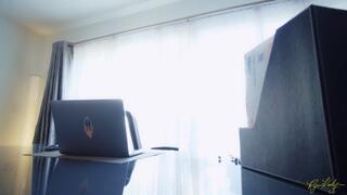 A Naughty Work Arrangement wmv