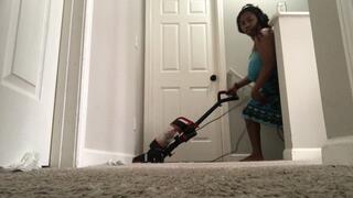 Tiny trapped by giantess Vacuum POV 4k