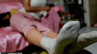 Stinky socks soaked in rain humiliate you POV qianqian2020060203