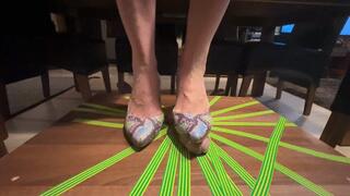 Snake stilettos shoejob on Cockbox