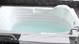 Lathered & Shaved with Natalie Shea (720p mp4)