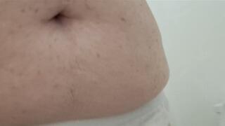 GFE C4Sjiggle23 features jiggles and peeing