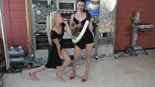 Anna and Lana Try Out the Sousaphone (MP4 - 1080p)