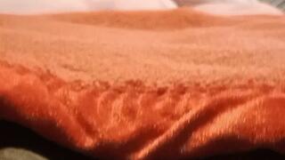 Jiggling Jayne likes to show off her curves