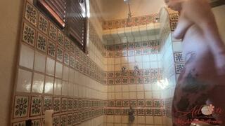 Shower and Shave in Mexico (mp4)