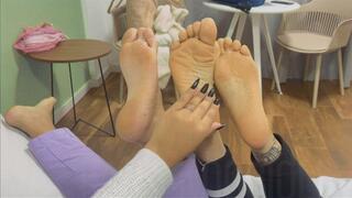 BEST SELLER Lana Noccioli with FRIENDS - Lotion teasing with two pretty small feet