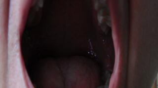 open mouth and show inside