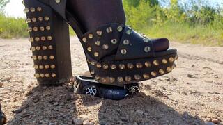 Tiny Toy Car Crush in Green Platform Heels WMV