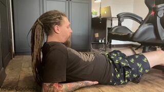 Dirty soles licking and facebusting in suede ankle boots