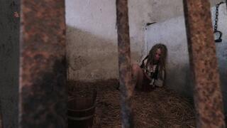 Hexenfest #1 – two maids naked in court to be punished