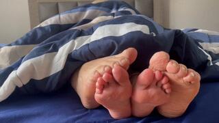 Sexy Barefoot Footsies with Blonde Gym Partner Anna Kovachenko