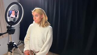 Smoking Mouth Tour (angle 2)