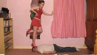 Sophie's Trample Biting Shoulder Riding Movie