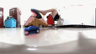 QIQI CRUSH SLAVE AND CAR 360VR MP4