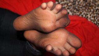 2015-02-12 Lotus Nylon Soles Tickling