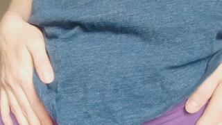 Milf camel toe in yoga pants