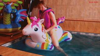 Alla naked fucks tight inflatable unicorn in the pool!!!