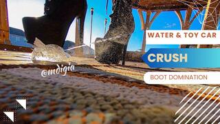 POWERFUL BOOT WATER AND CAR TOY SMASH