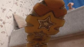 Joyful hottie is always glad to show her legs, fc259x 1080p