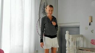 Undress me and eat my pussy