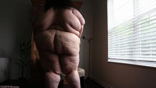 600+ lbs Shaking My Fat Ass, Ass Clapping, Dancing in the Nude