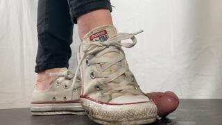 A Shoejob with dirty white sneakers - CBT, Shoejob and some spitting in well worn dirty Converse Chucks - slave - 4k