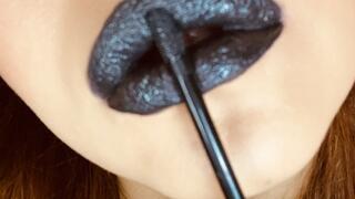 DARK LIPS ????
