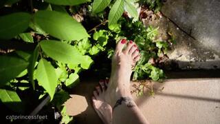 Fresh red toes, red stiletto heels & arches tease, Hungarian milf feet