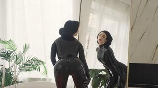 Mistress enjoys her latex in the mirror (1080p)
