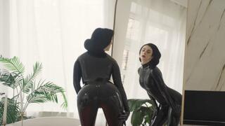 Mistress enjoys her latex in the mirror (720p)