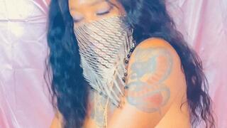 Rubbing cake on my pussy because I want get fucked like it’s my birthday