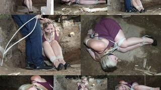 Curvy blonde MILF balltied and left in the pit (MP4 SD 3500kbps)