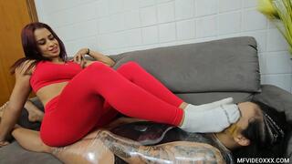 MF FETISH - loving the smell of my feet! - TOP GIRL VANESSA LEE - CLIP 03