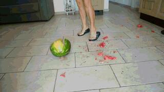 My flip flops are so squishy! AVI(1920x1080)FHD