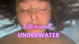 2:30 minute face underwater